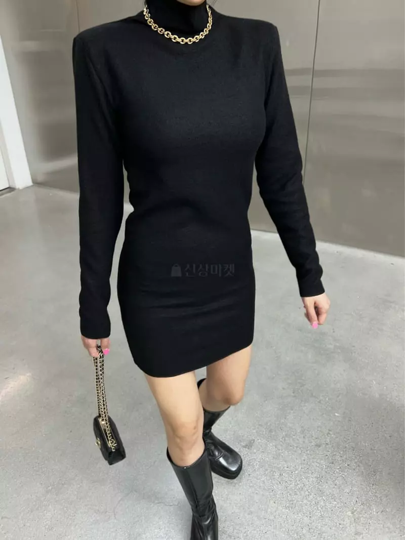 Douze - Korean Women Fashion - #momslook - Soft Slit One-piece - 11