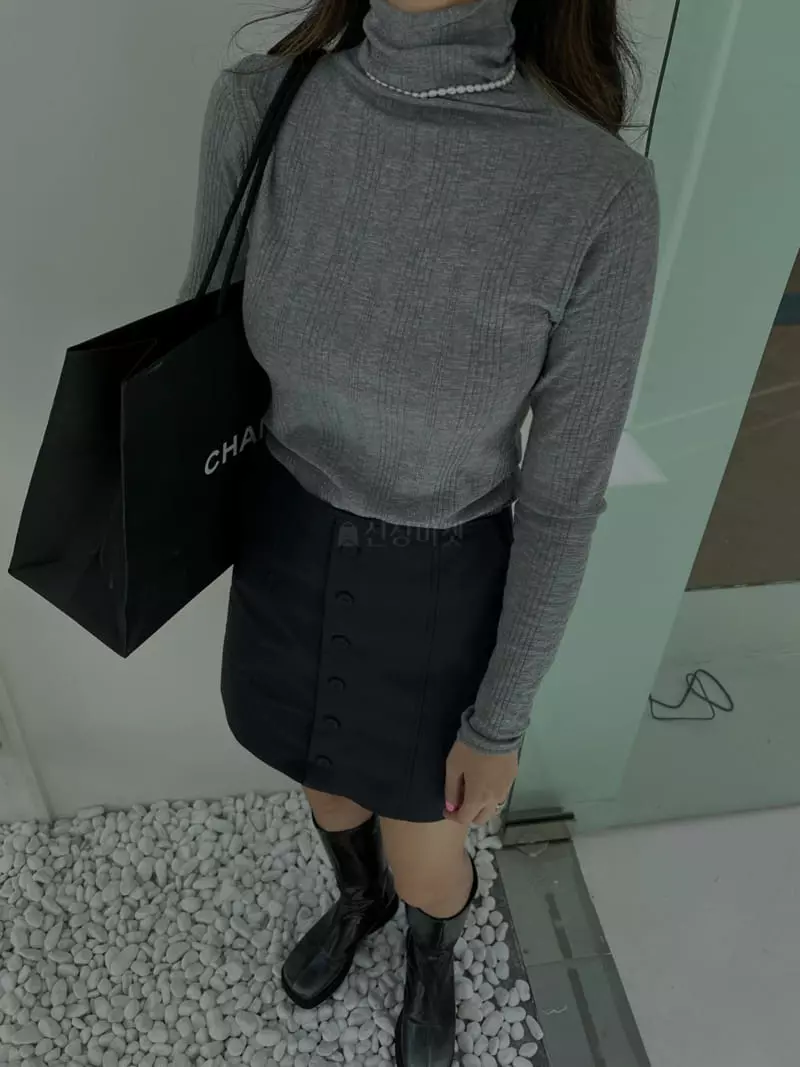 Douze - Korean Women Fashion - #momslook - Creamy Tee - 4