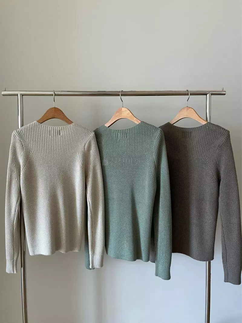 Duplo - Korean Women Fashion - #womensfashion - Slit Knit Tee