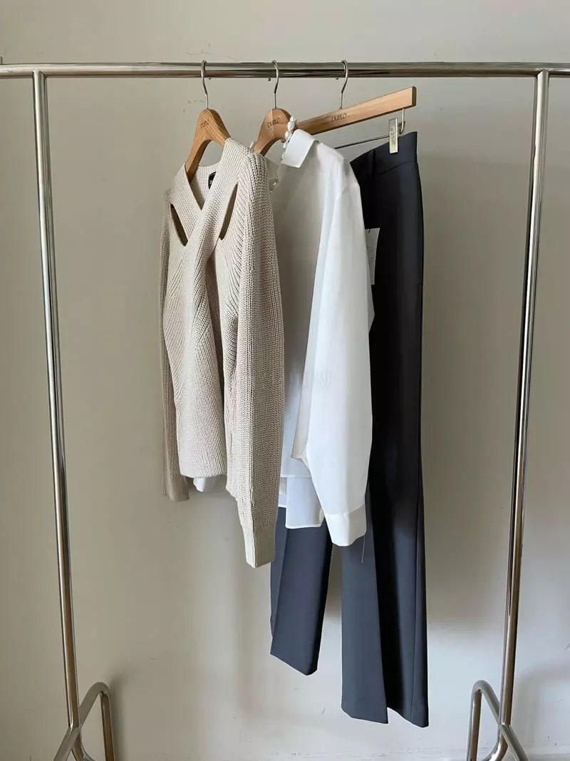 Duplo - Korean Women Fashion - #womensfashion - Slit Knit Tee - 3