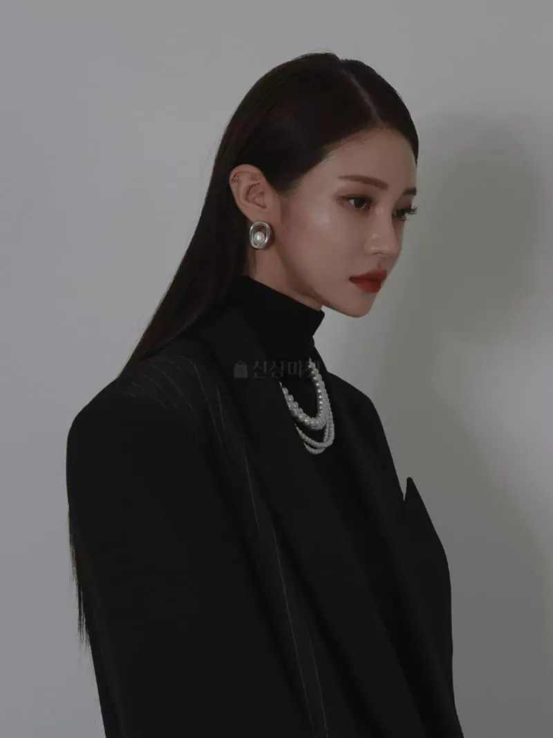 Earn - Korean Women Fashion - #momslook - Stripes Crop Deggi Jacket - 6