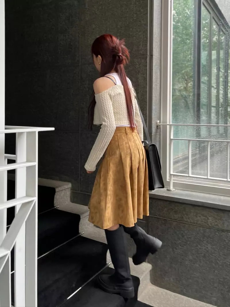 Egg Is - Korean Women Fashion - #womensfashion - Moar Suede Skirt - 4
