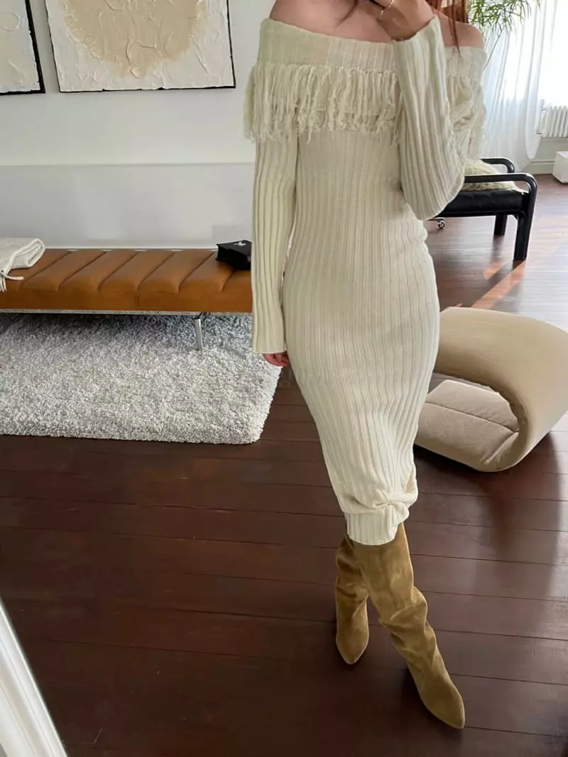 Egg Is - Korean Women Fashion - #restrostyle - Turnning Fringe Knit One-piece - 3