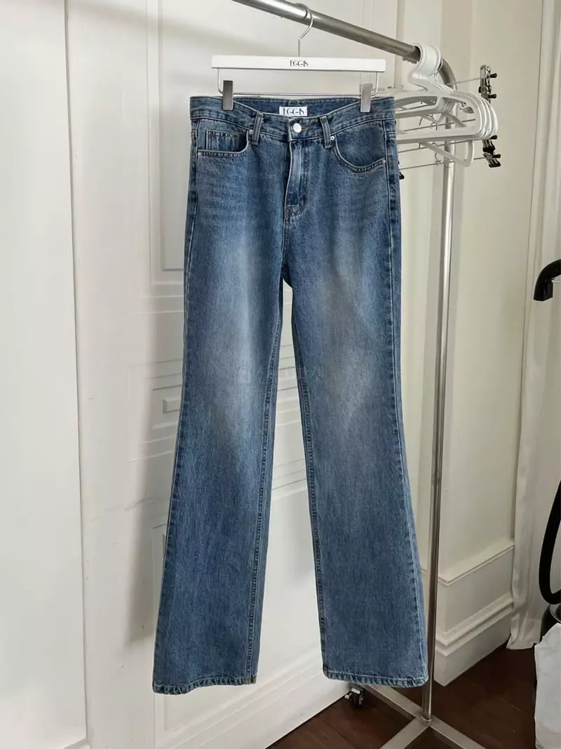 Egg Is - Korean Women Fashion - #womensfashion - Ive Bootscut Jeans - 9