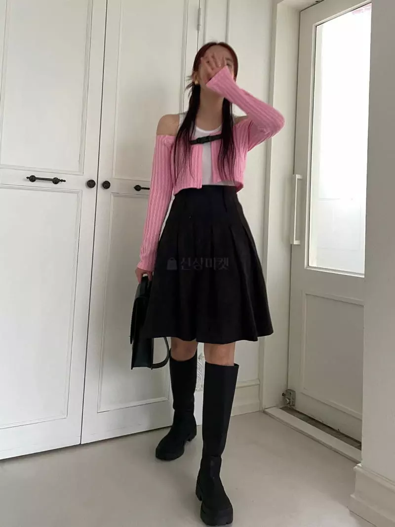 Egg Is - Korean Women Fashion - #womensfashion - Moar Suede Skirt
