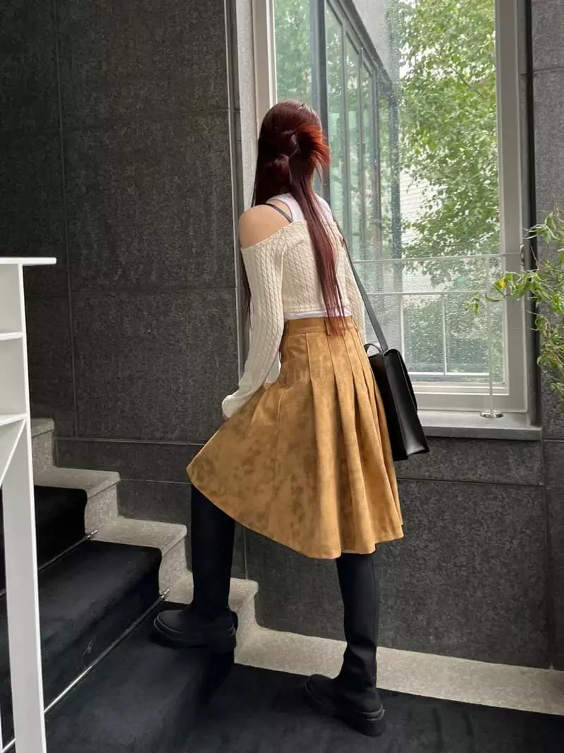 Egg Is - Korean Women Fashion - #womensfashion - Moar Suede Skirt - 3