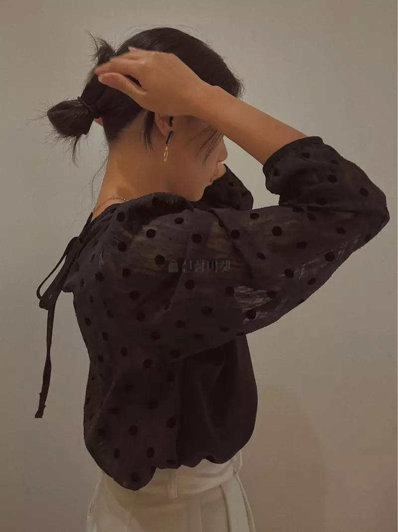 Fabric Seoul - Korean Women Fashion - #momslook - Dot Bustier Blouse - 2