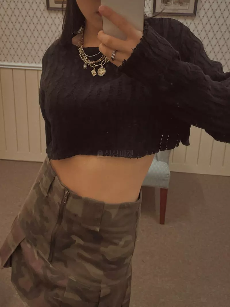 Fabric Seoul - Korean Women Fashion - #momslook - Twist Crop Knit Tee - 3