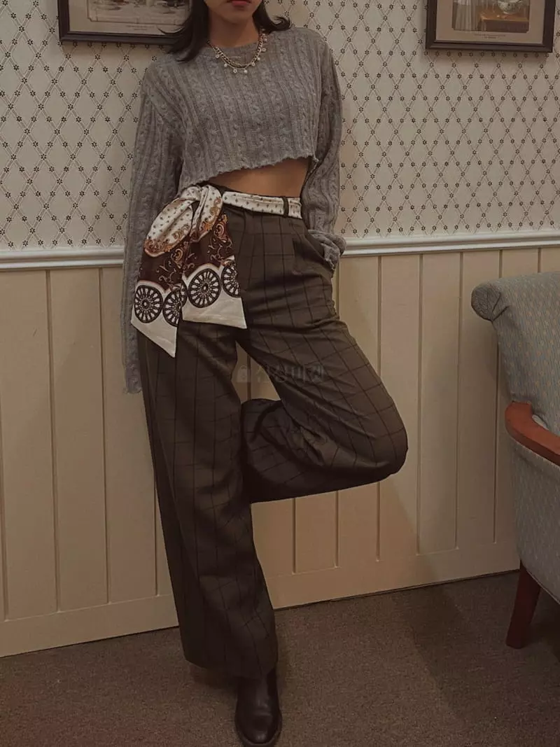Fabric Seoul - Korean Women Fashion - #pursuepretty - Twist Crop Knit Tee - 9