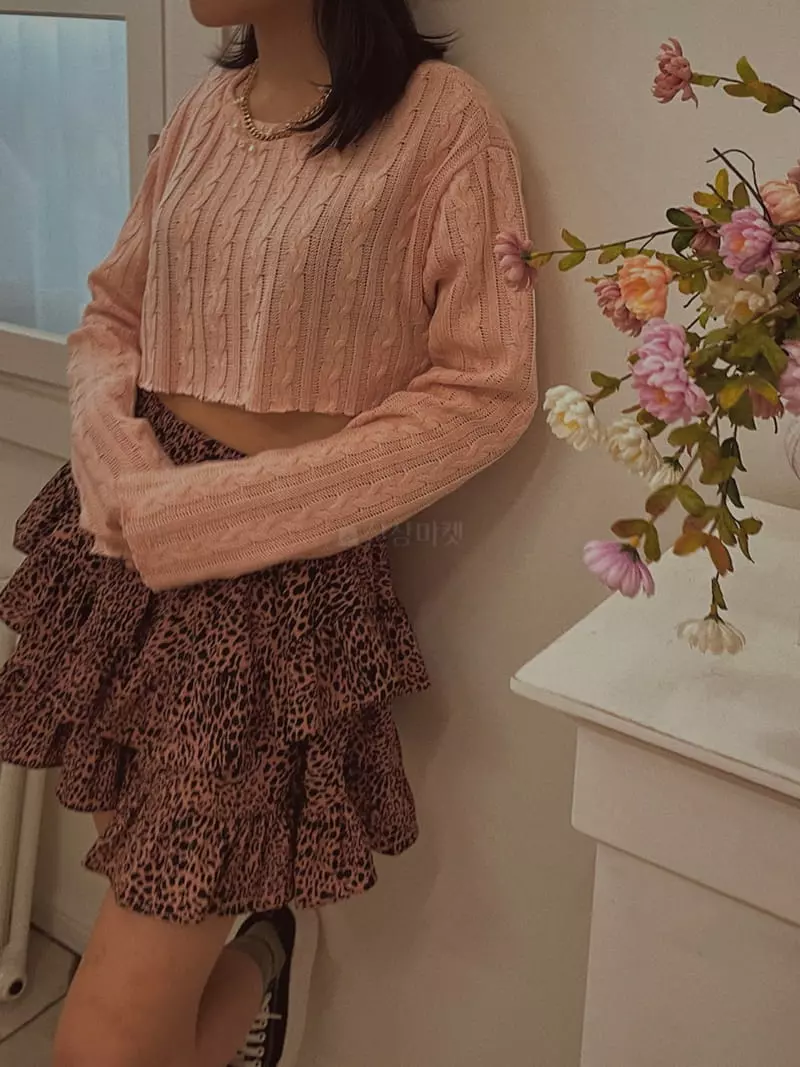Fabric Seoul - Korean Women Fashion - #vintagekidsstyle - Twist Crop Knit Tee - 8
