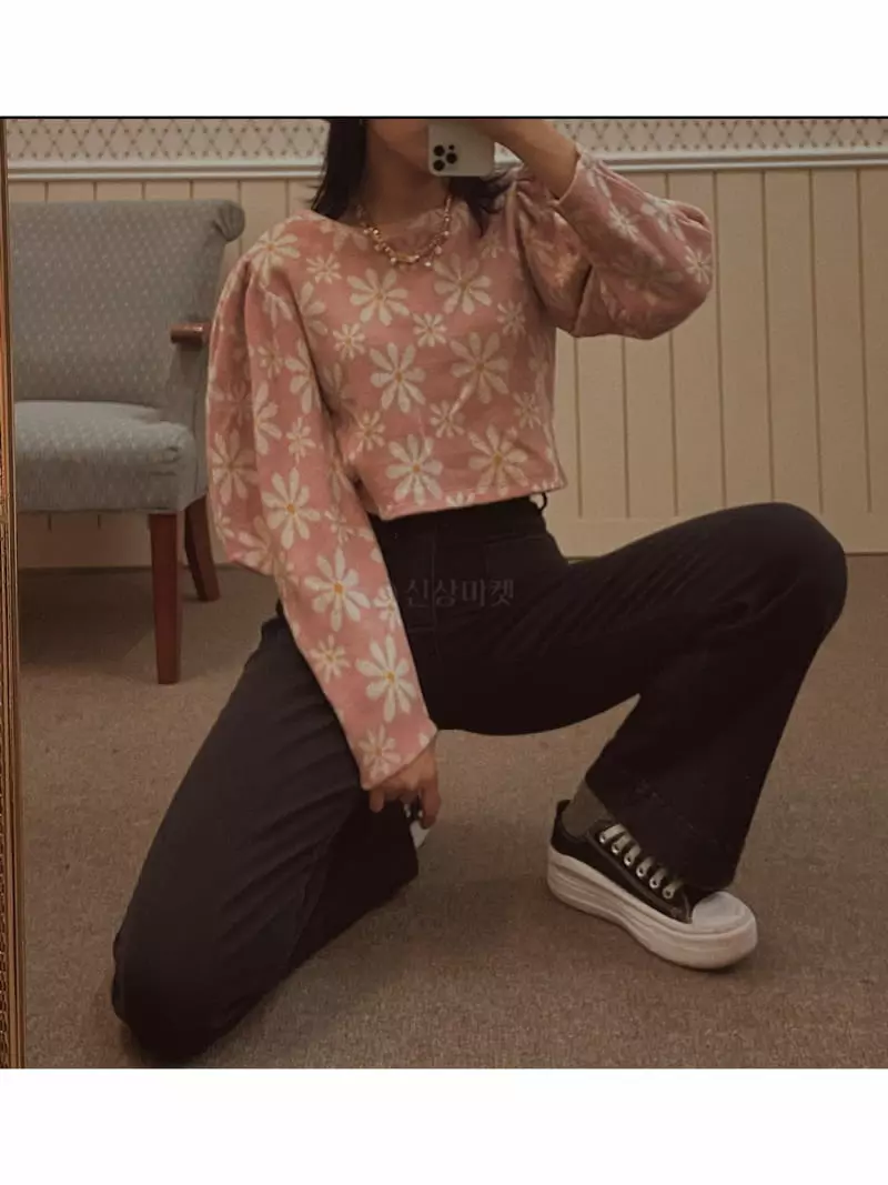 Fabric Seoul - Korean Women Fashion - #vintagekidsstyle - Cosmos Puff Blouse - 3