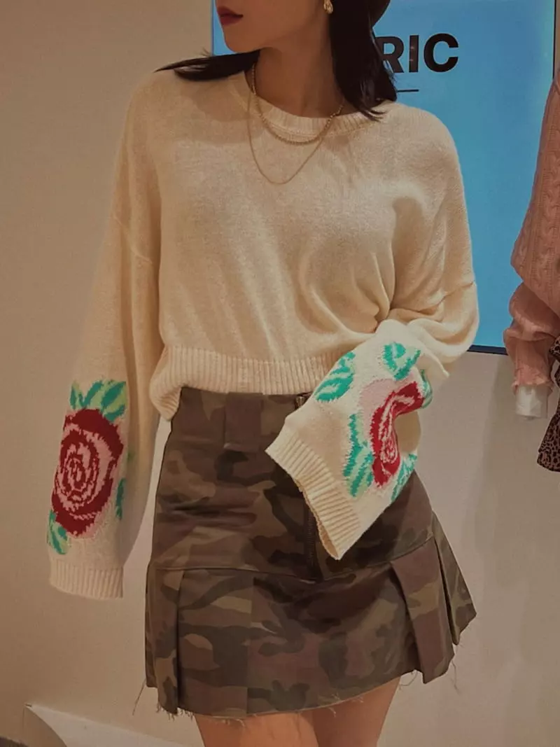 Fabric Seoul - Korean Women Fashion - #womensfashion - Rose Intasha Knit Tee - 3