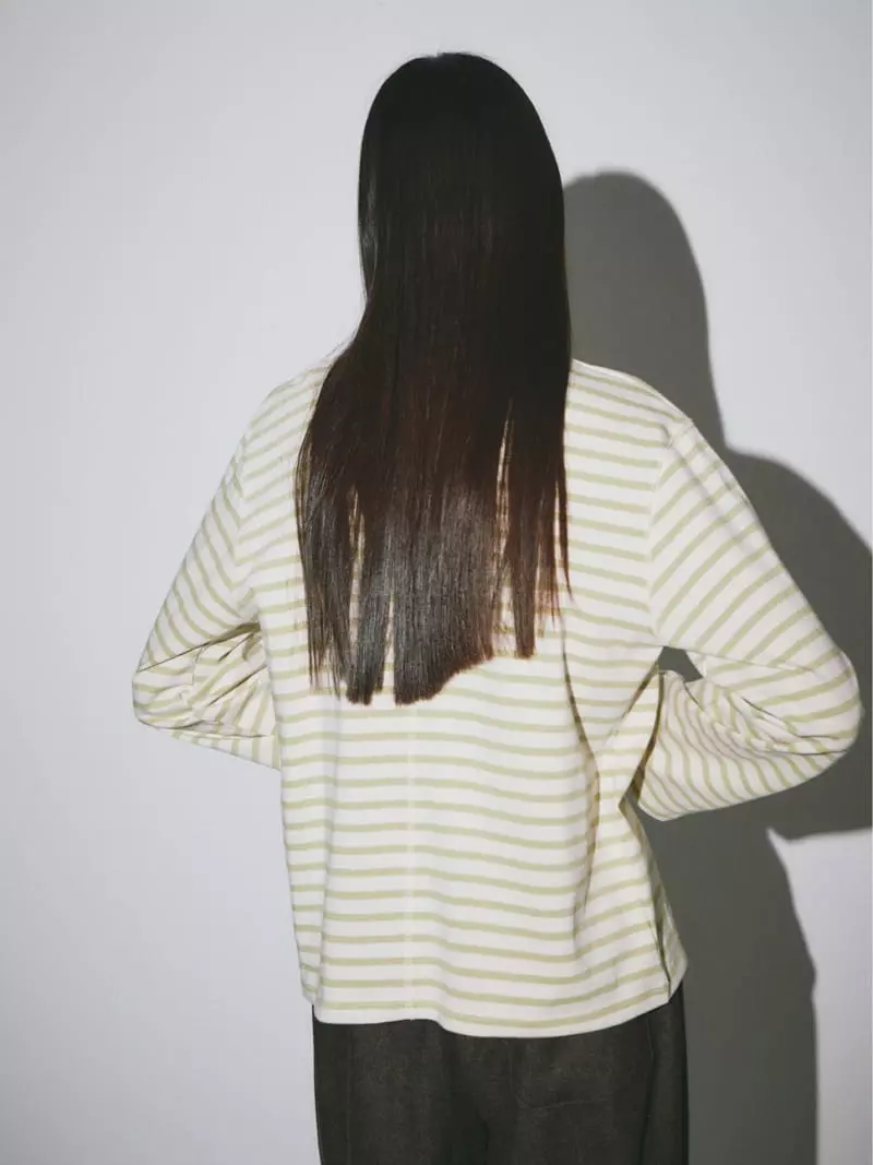 Fave - Korean Women Fashion - #momslook - Crown Strieps Tee - 4