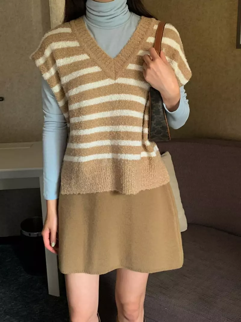 Ff - Korean Women Fashion - #momslook - Alpaca Stripes Knit tee - 11