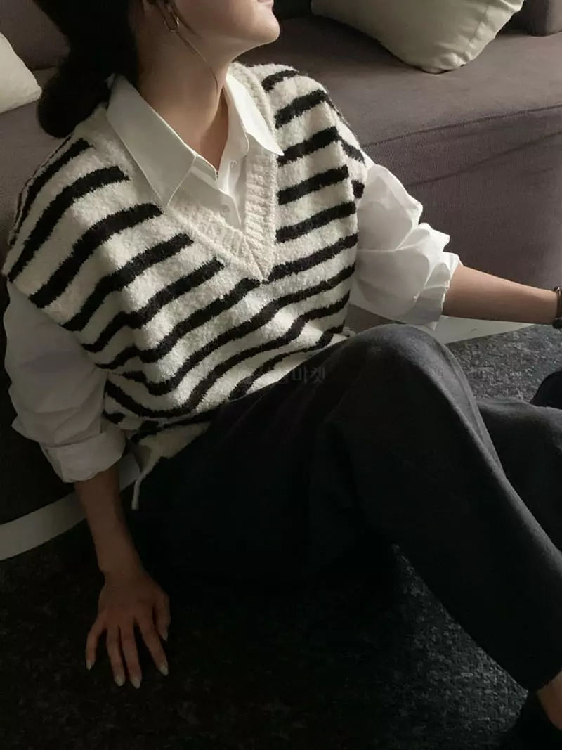 Ff - Korean Women Fashion - #momslook - Alpaca Stripes Knit tee - 4