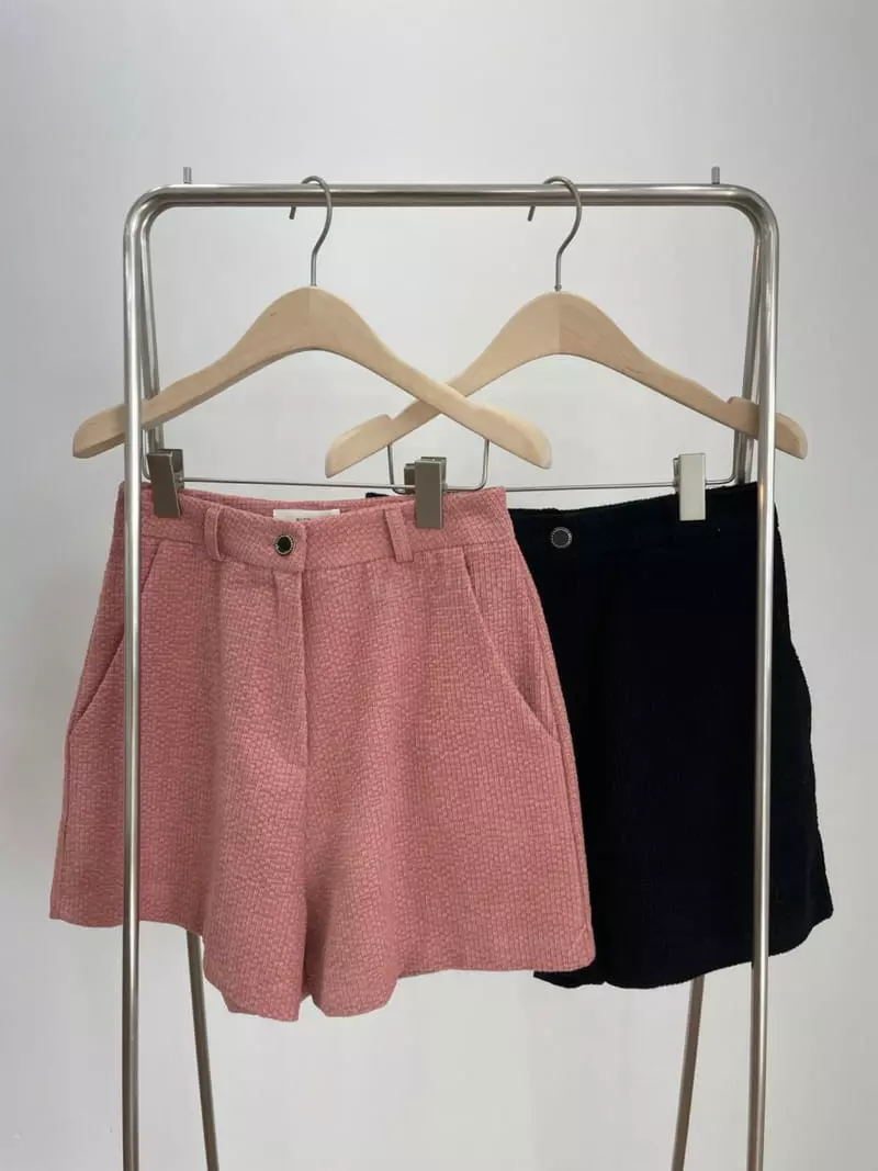 Fifty - Korean Women Fashion - #momslook - Rib Shorts