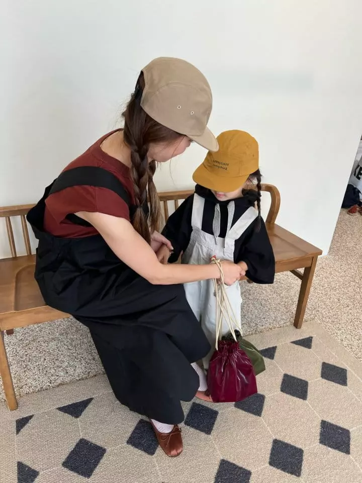 Fine Studio - Korean Children Fashion - #childofig - Bio Dungarees Pants with Mom - 8