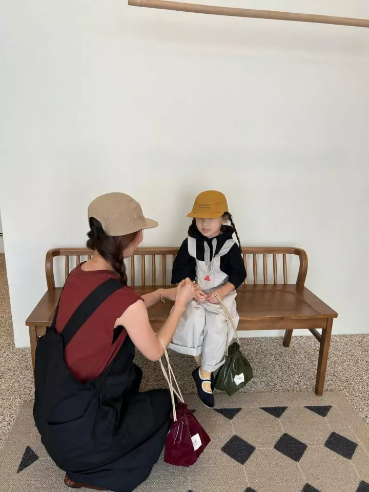Fine Studio - Korean Children Fashion - #designkidswear - Bio Dungarees Pants with Mom - 10