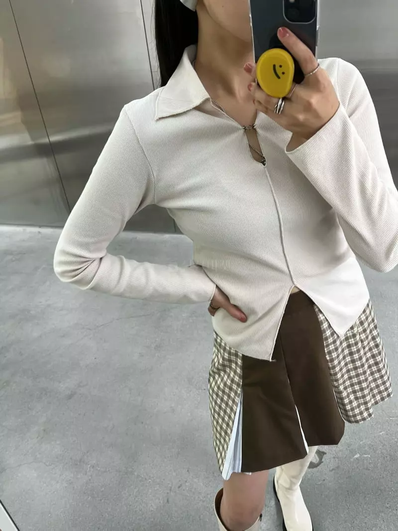 Flipar - Korean Women Fashion - #momslook - Collar Slit Tee - 11