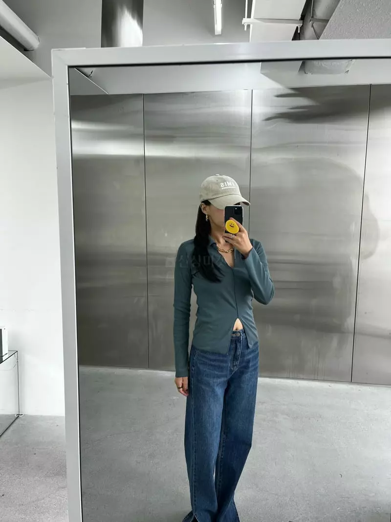 Flipar - Korean Women Fashion - #momslook - Collar Slit Tee - 5