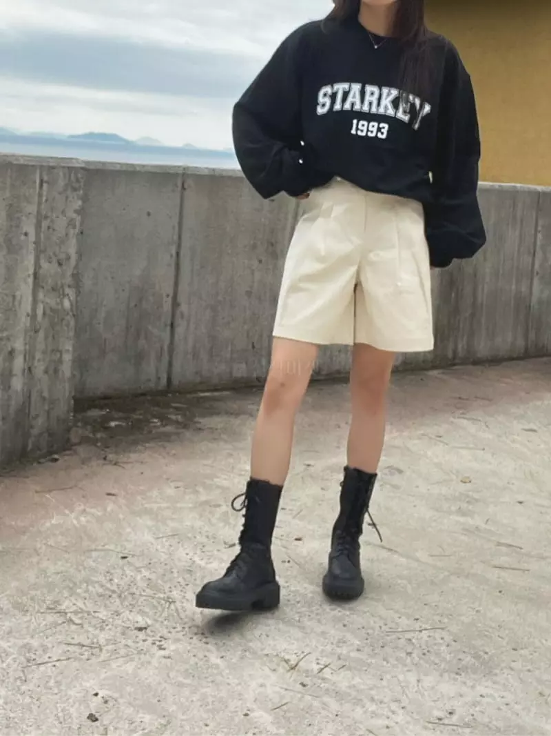 Flipar - Korean Women Fashion - #shopsmall - Coatting Half Shorts - 2