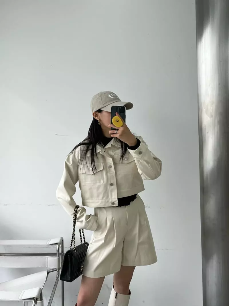 Flipar - Korean Women Fashion - #thatsdarling - Coatting Crop Jacket - 2