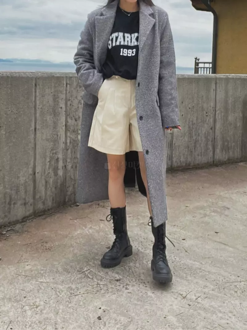Flipar - Korean Women Fashion - #thatsdarling - Coatting Half Shorts - 4