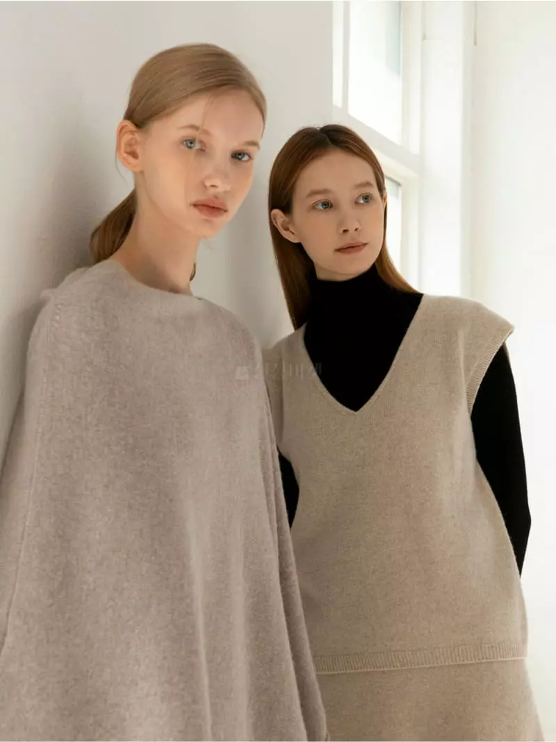 Floaty - Korean Women Fashion - #womensfashion - Bland Cape - 4