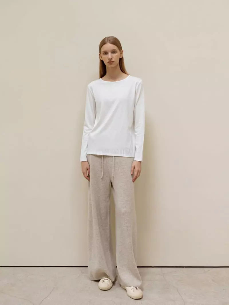 Floaty - Korean Women Fashion - #womensfashion - Base Tee - 10