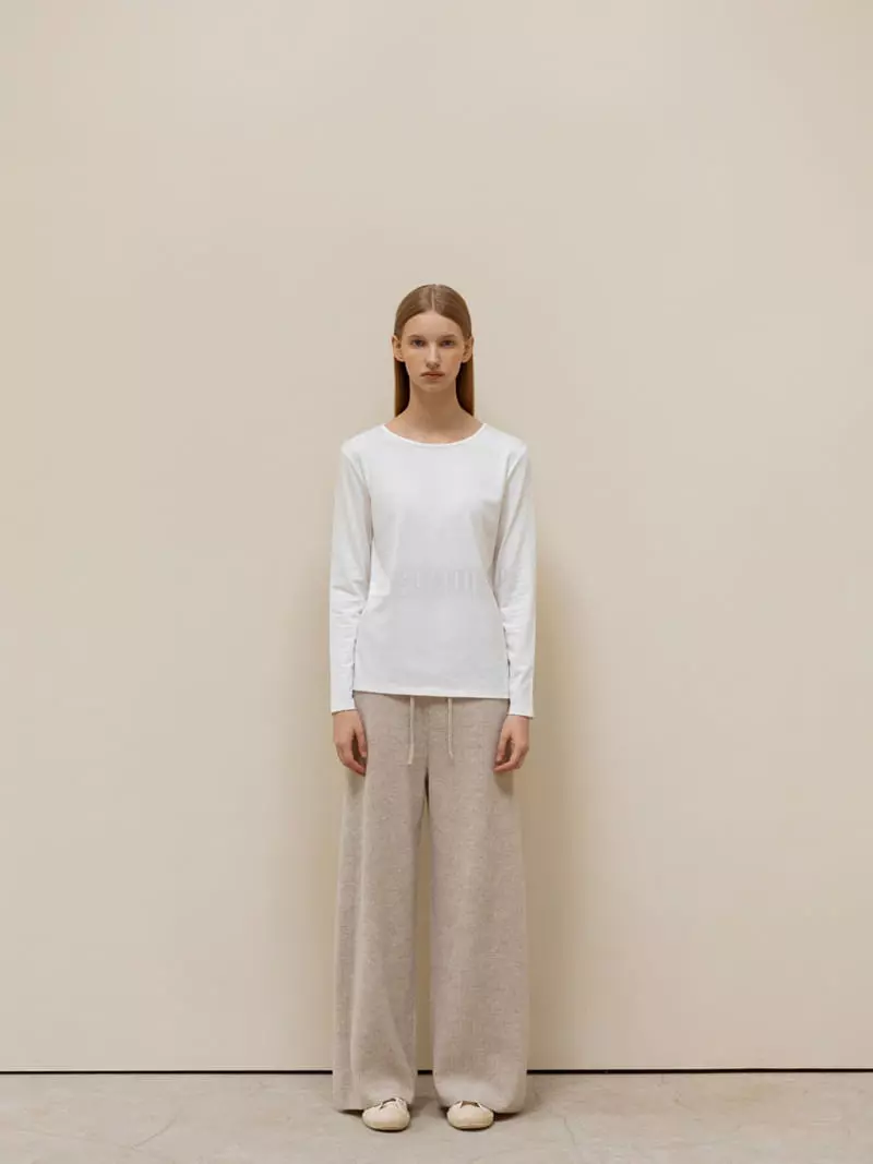 Floaty - Korean Women Fashion - #womensfashion - Base Tee - 2