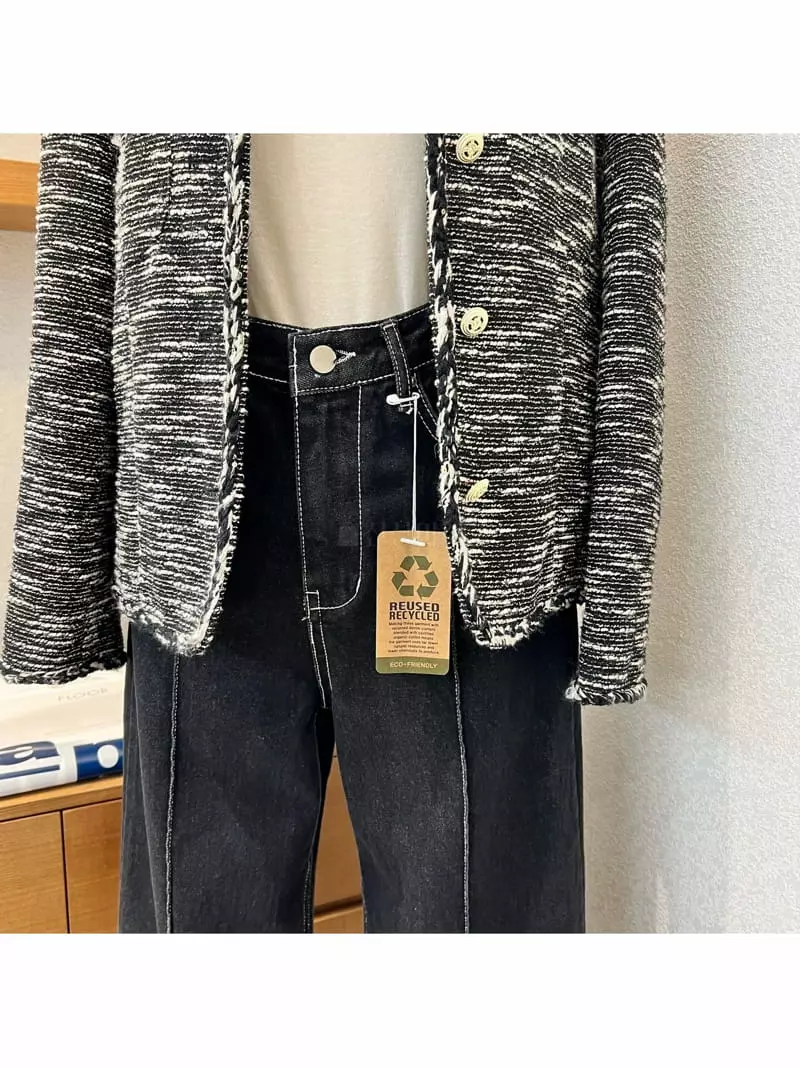 Floor - Korean Women Fashion - #momslook - Pintuck Cycle Jeans - 12