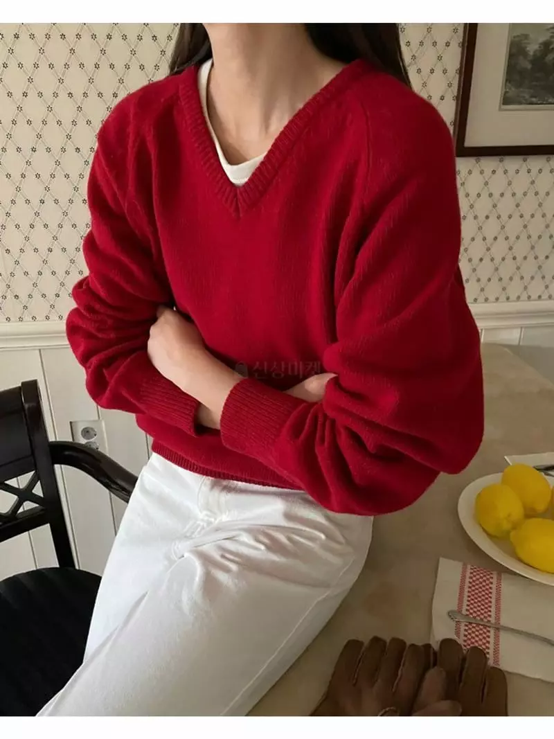 Floor - Korean Women Fashion - #momslook - V Knit Tee - 5