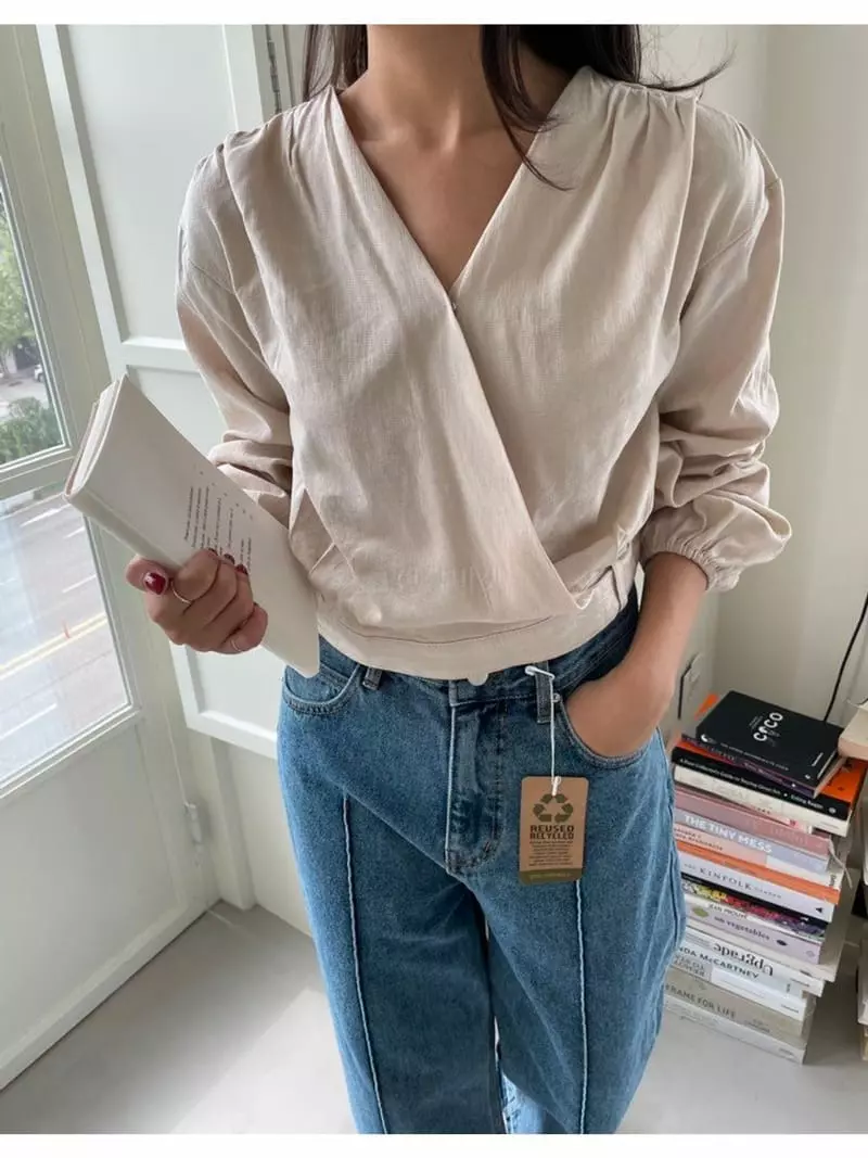 Floor - Korean Women Fashion - #momslook - Ber Wrrap Blouse