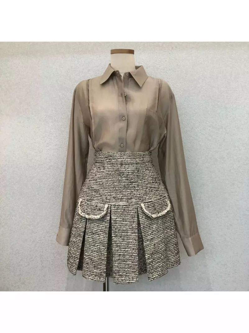 Floor - Korean Women Fashion - #pursuepretty - Robe Blouse - 4