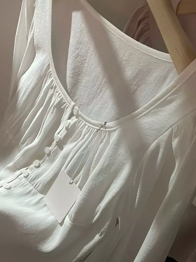 Flutter - Korean Women Fashion - #momslook - Mello Blouse - 4