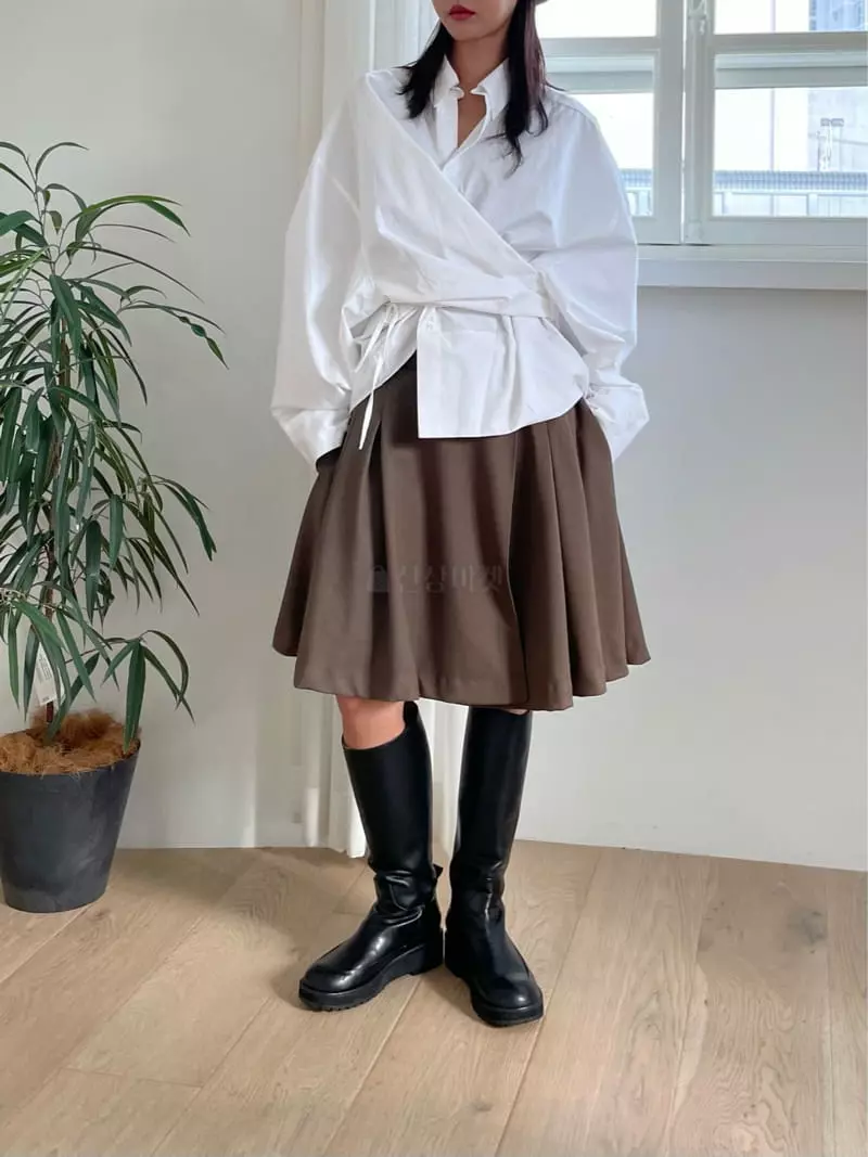 Fossette - Korean Women Fashion - #vintagekidsstyle - Boxy Wrap Shirt - 7