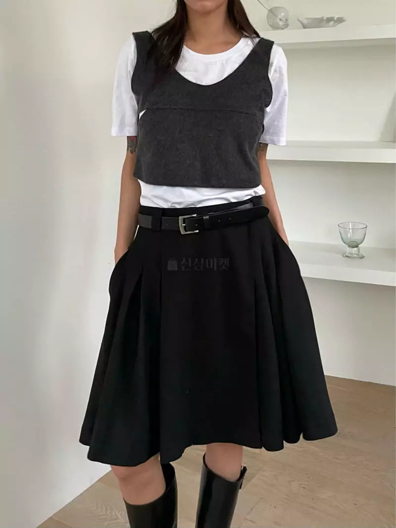 Fossette - Korean Women Fashion - #womensfashion - Angora Slit Vest - 6