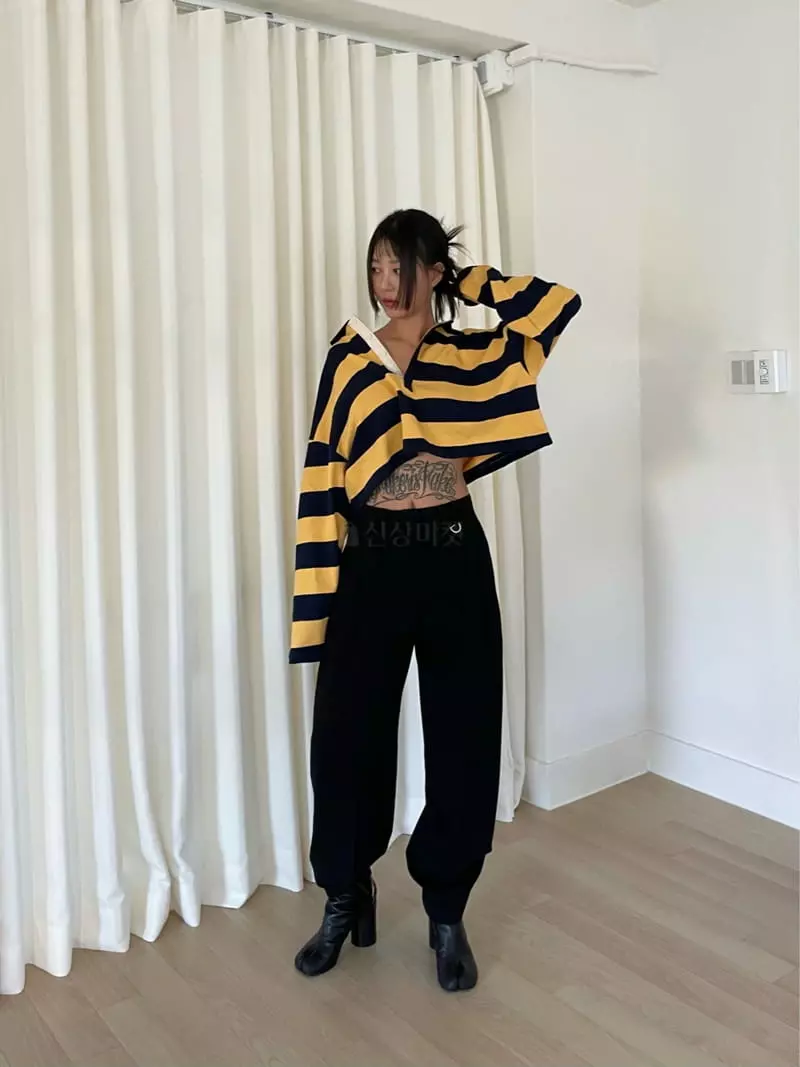 Fossette - Korean Women Fashion - #womensfashion - Stripes Crop Tee - 10