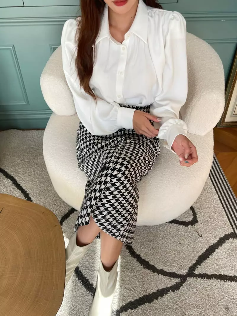 Four Eight - Korean Women Fashion - #momslook - Classic Puff Blouse - 5