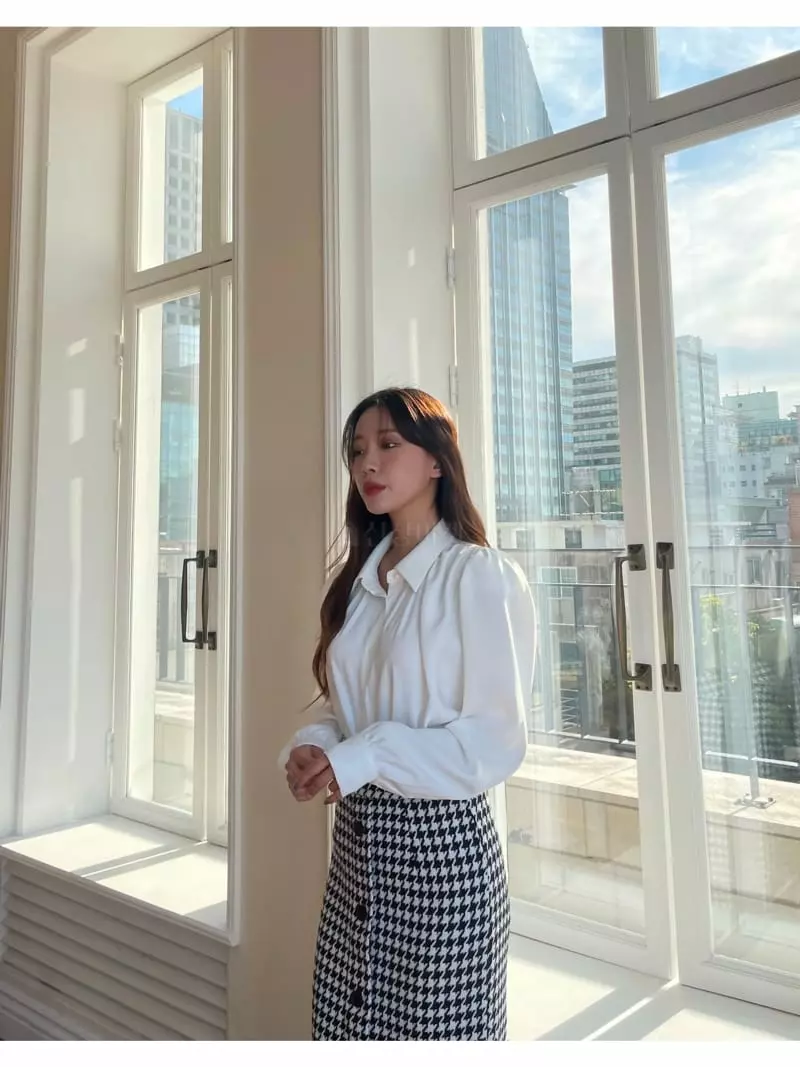 Four Eight - Korean Women Fashion - #momslook - Classic Puff Blouse - 7