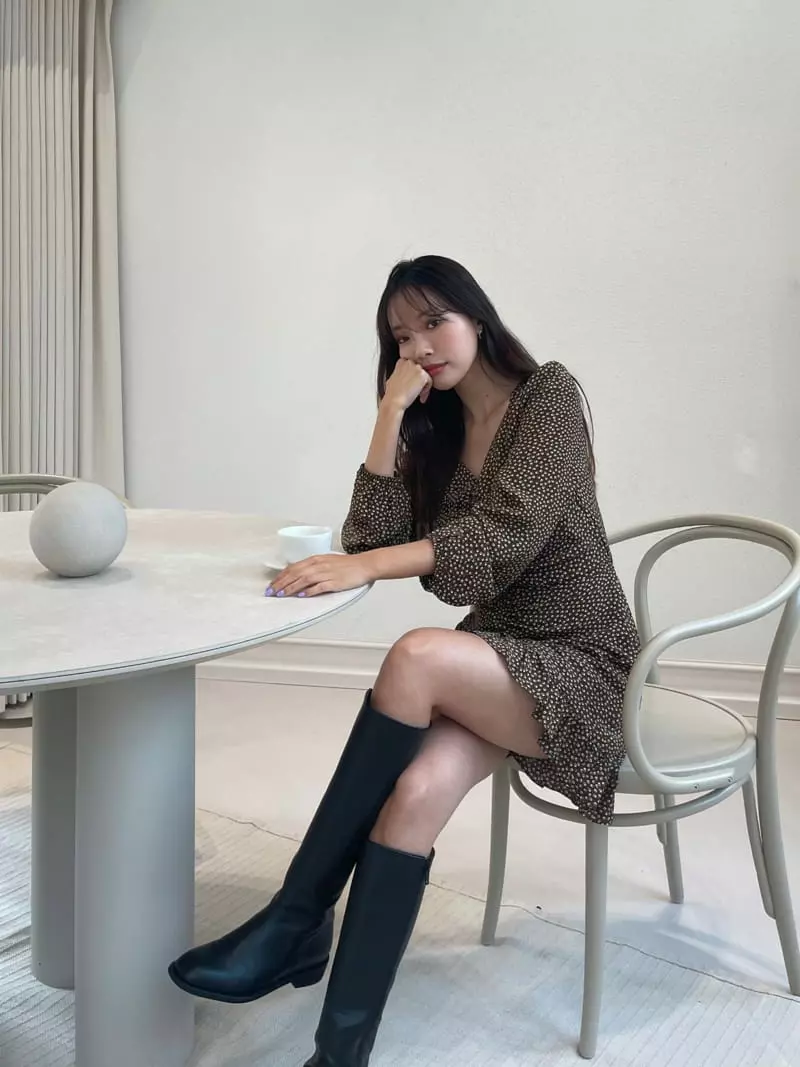 Four Eight - Korean Women Fashion - #momslook - Yommy Shirring One-piece - 4