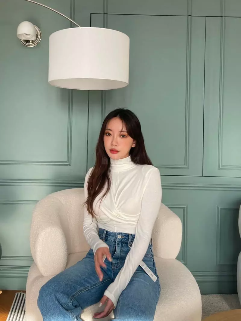 Four Eight - Korean Women Fashion - #momslook - Twist Turtleneck Tee - 9