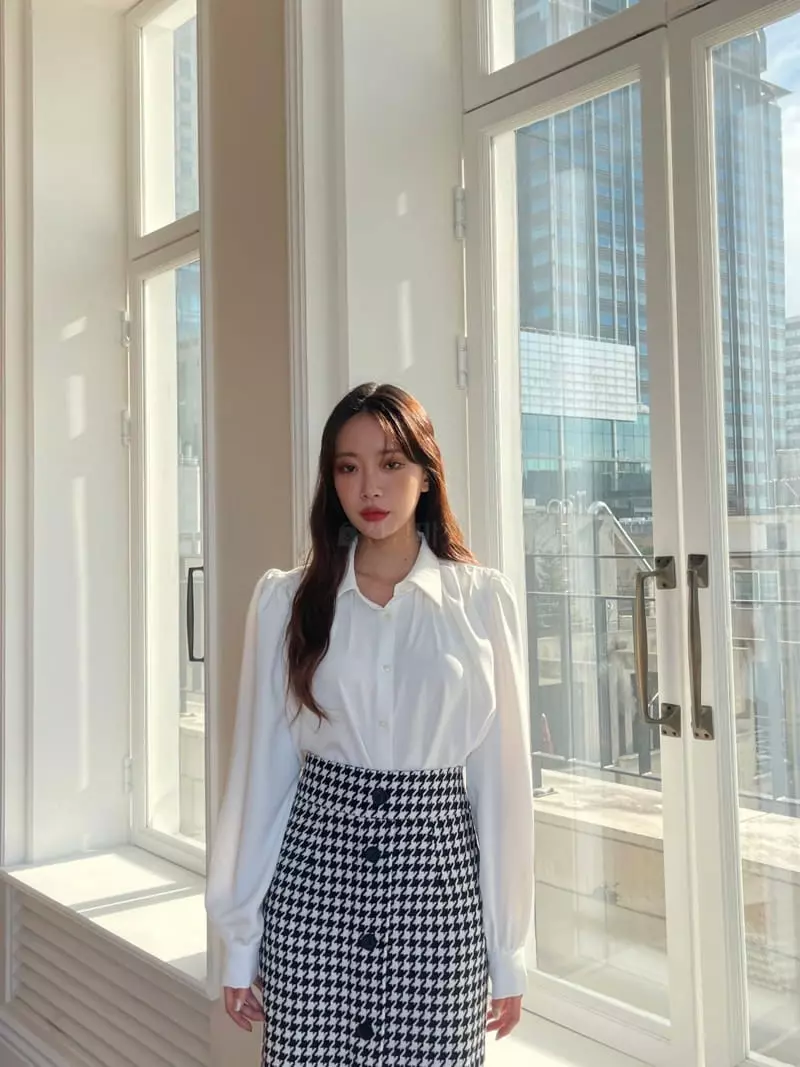 Four Eight - Korean Women Fashion - #womensfashion - Classic Puff Blouse - 6