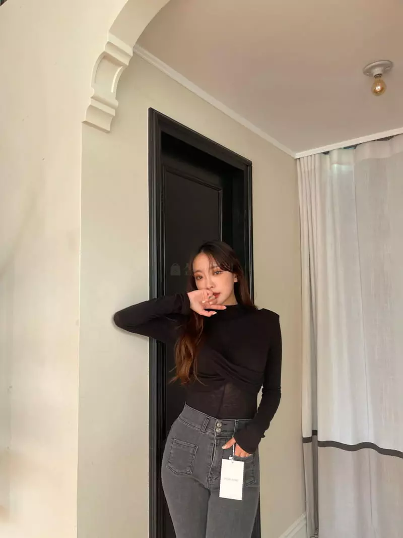 Four Eight - Korean Women Fashion - #womensfashion - Twist Turtleneck Tee - 10