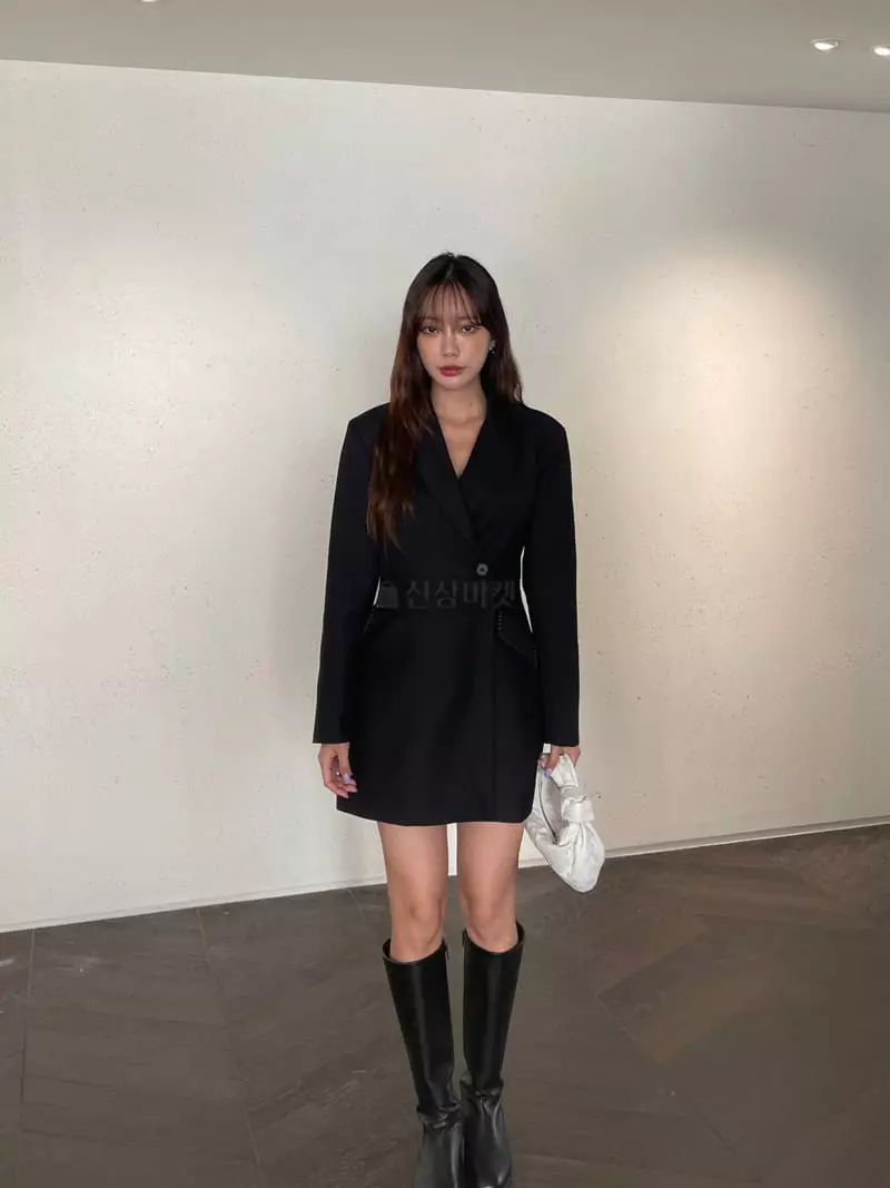 Four Eight - Korean Women Fashion - #womensfashion - Line Stitch One-piece - 8