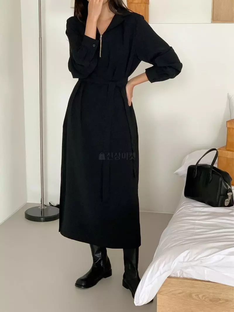Fre - Korean Women Fashion - #vintageinspired - Collar Zip-up One-piece - 2
