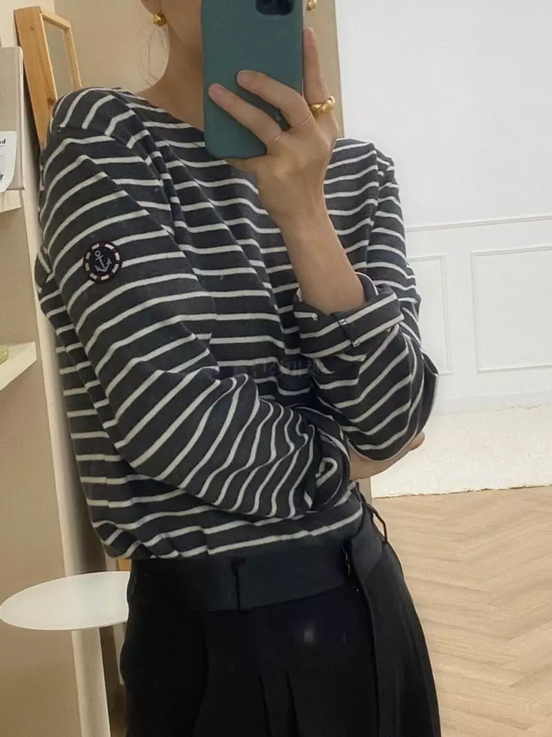 Frill - Korean Women Fashion - #momslook - Dot Tee