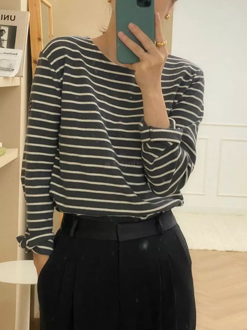 Frill - Korean Women Fashion - #momslook - Dot Tee - 3