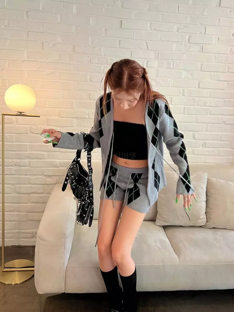 Gateless - Korean Women Fashion - #thatsdarling - Argyle Set - 10