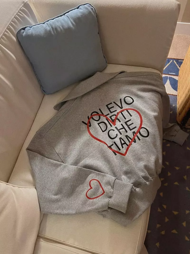 Gentlewoman - Korean Women Fashion - #momslook - Heart Sweatshirt - 5